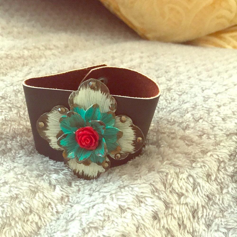 Bracelet